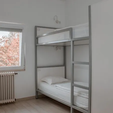 Hi - De Juventude Albergue *