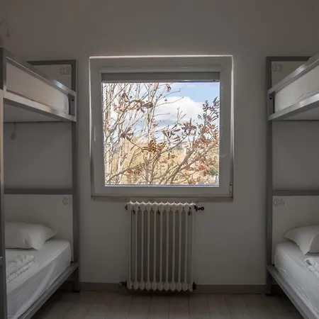 Hi - De Juventude Hostel Viseu